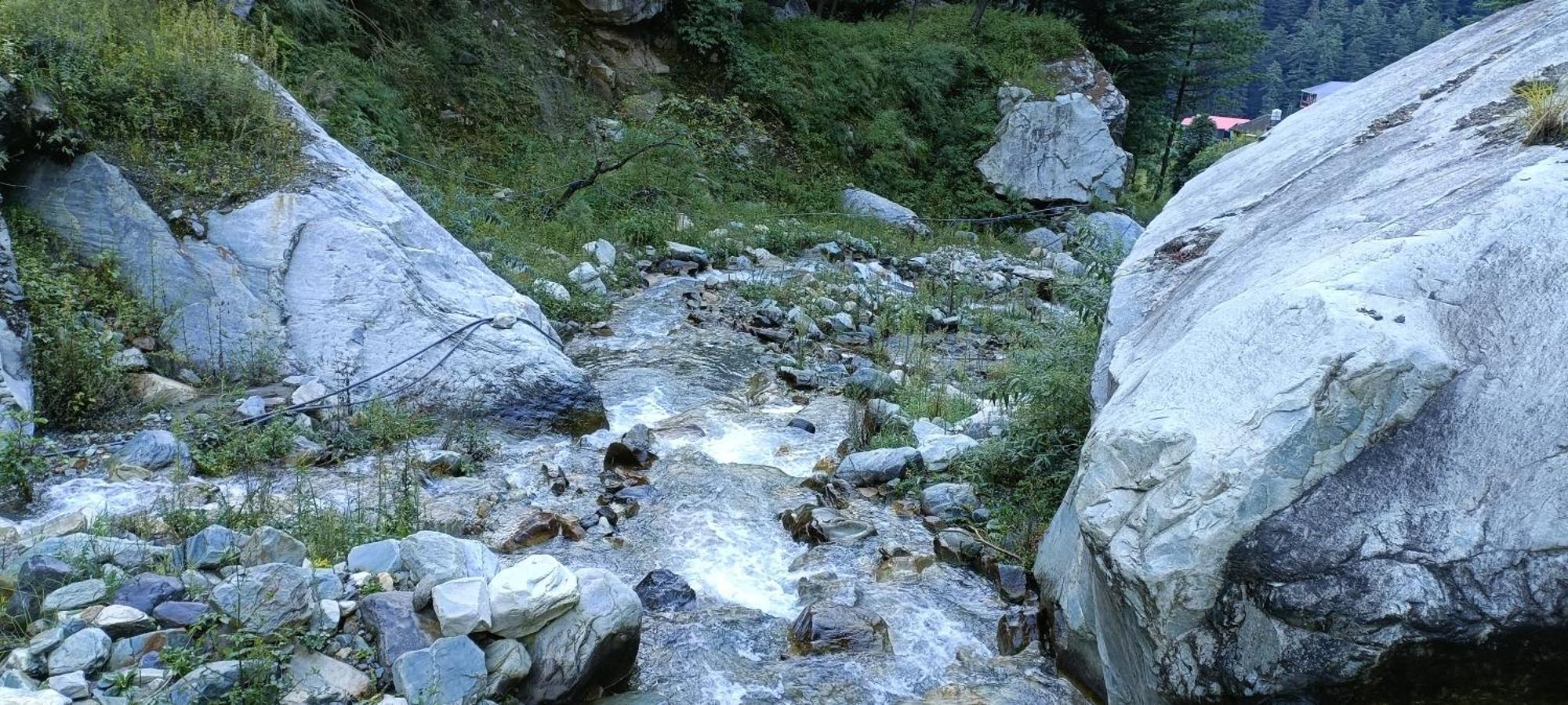 Готель Dog N Hill Касоль Екстер'єр фото